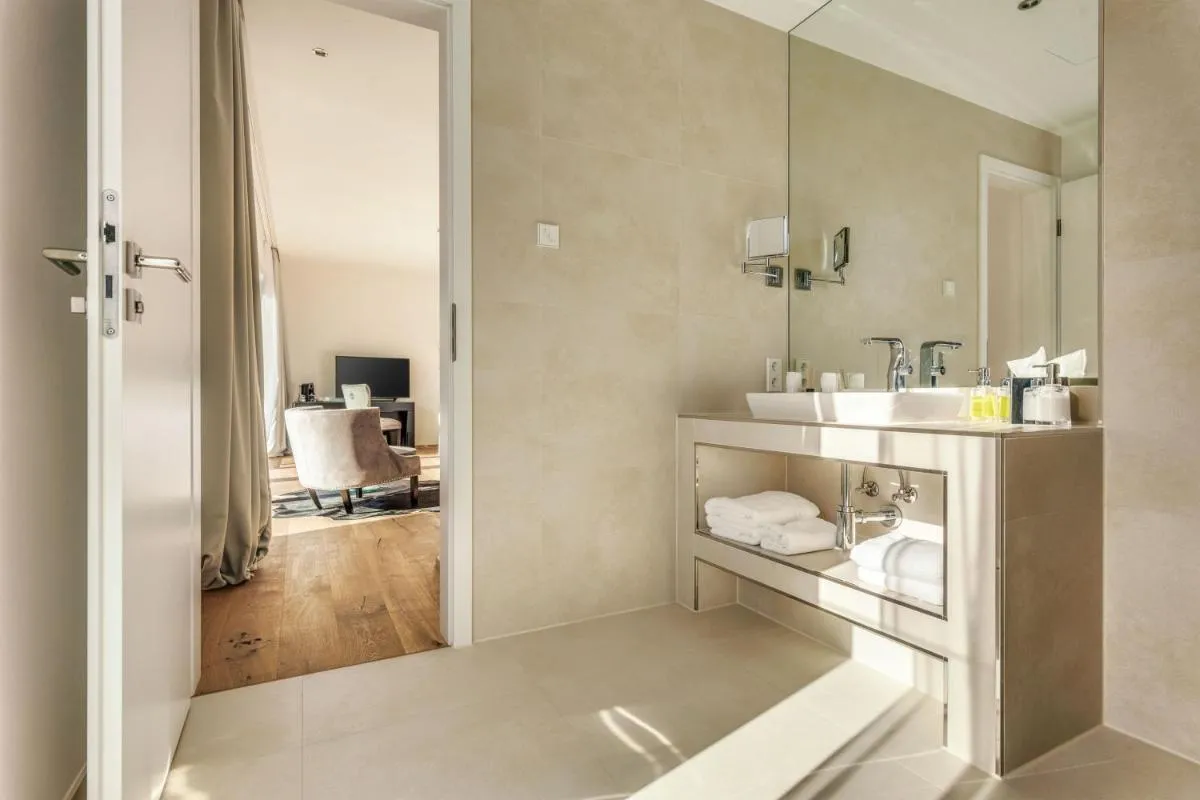 Image 2 of Voss Villa