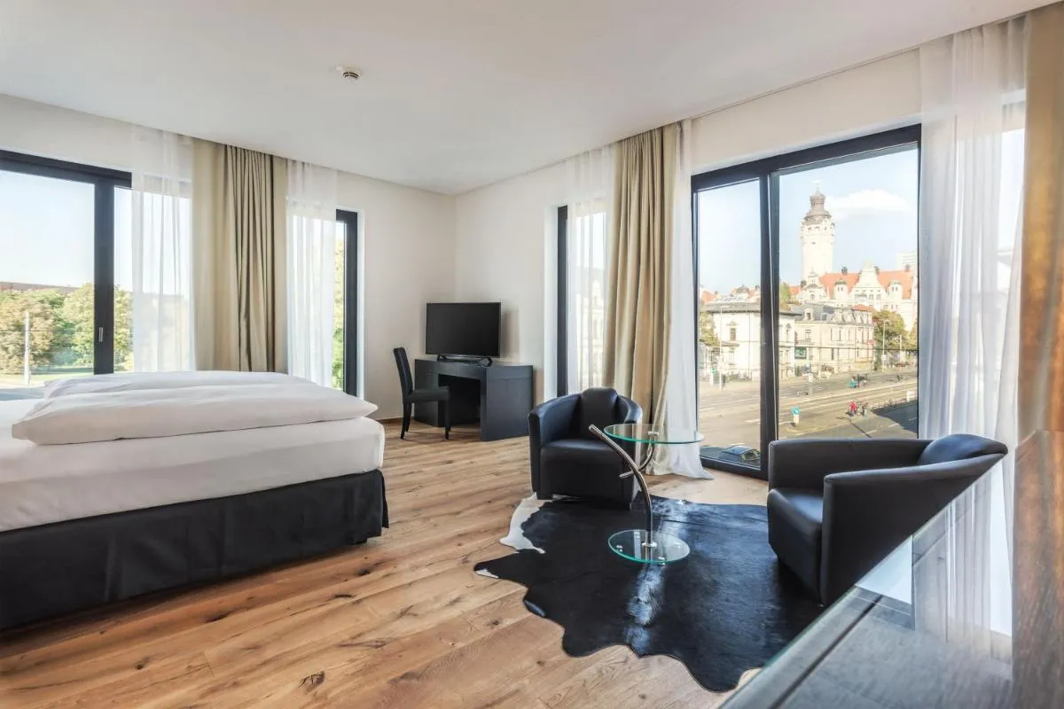 Image 1 of Voss Villa