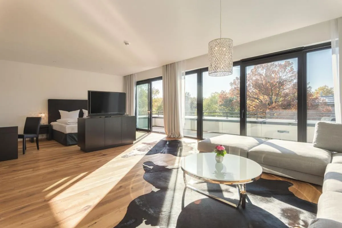 Image 3 of Voss Villa