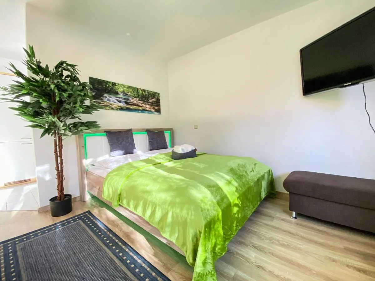 Image 3 of Wohlfühl-Apartment mit kostenfreier Tiefgarage, WiFi & Terrasse