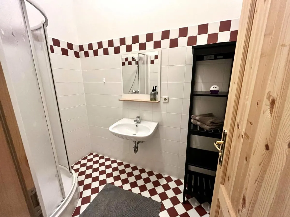 Image 2 of Zu Fuß ins Zentrum, nahe Arena