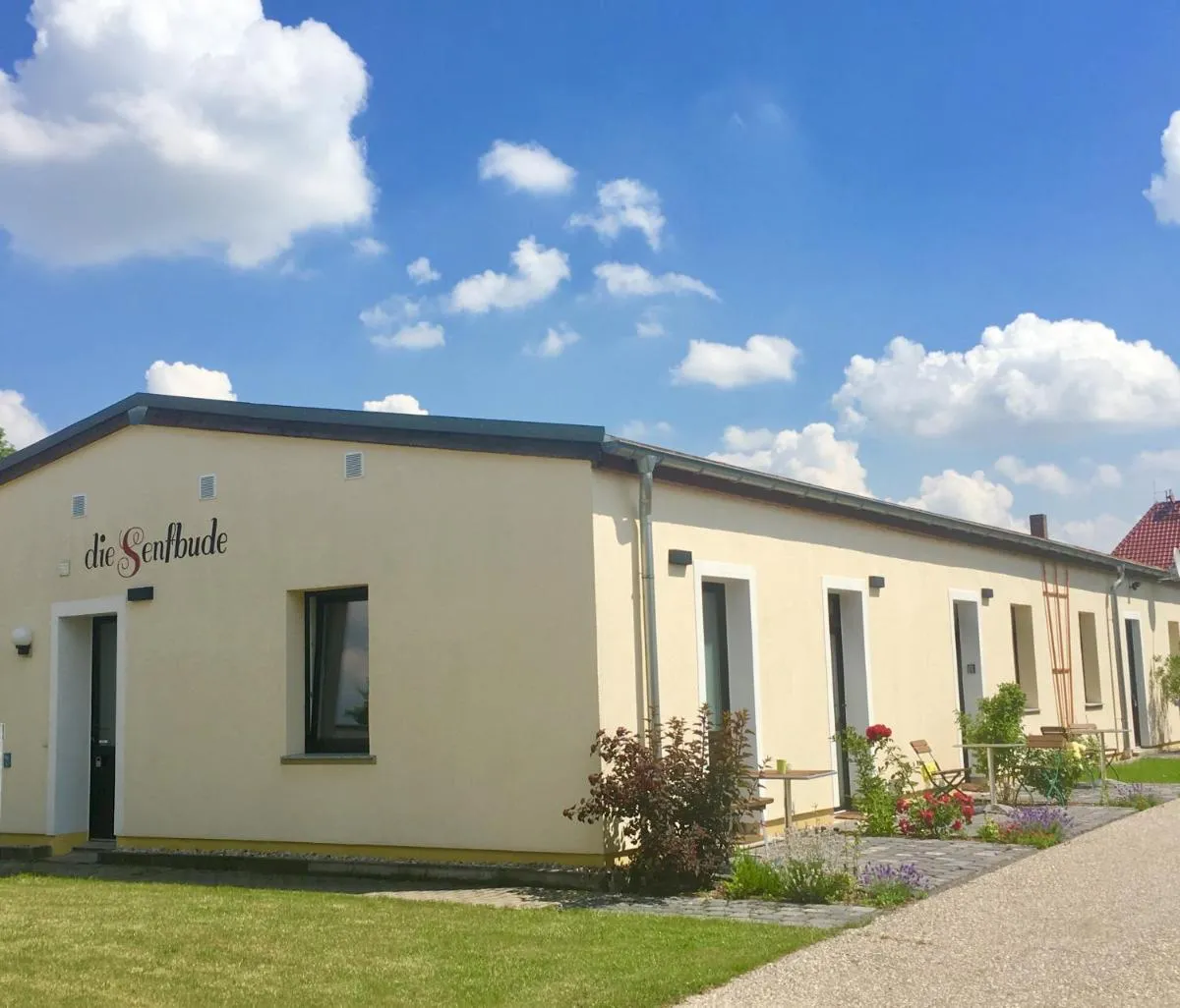 Image 2 of die Senfbude – Klein aber fein – wunderschönes Studio-Apartment mit Terrasse und Stellplatz