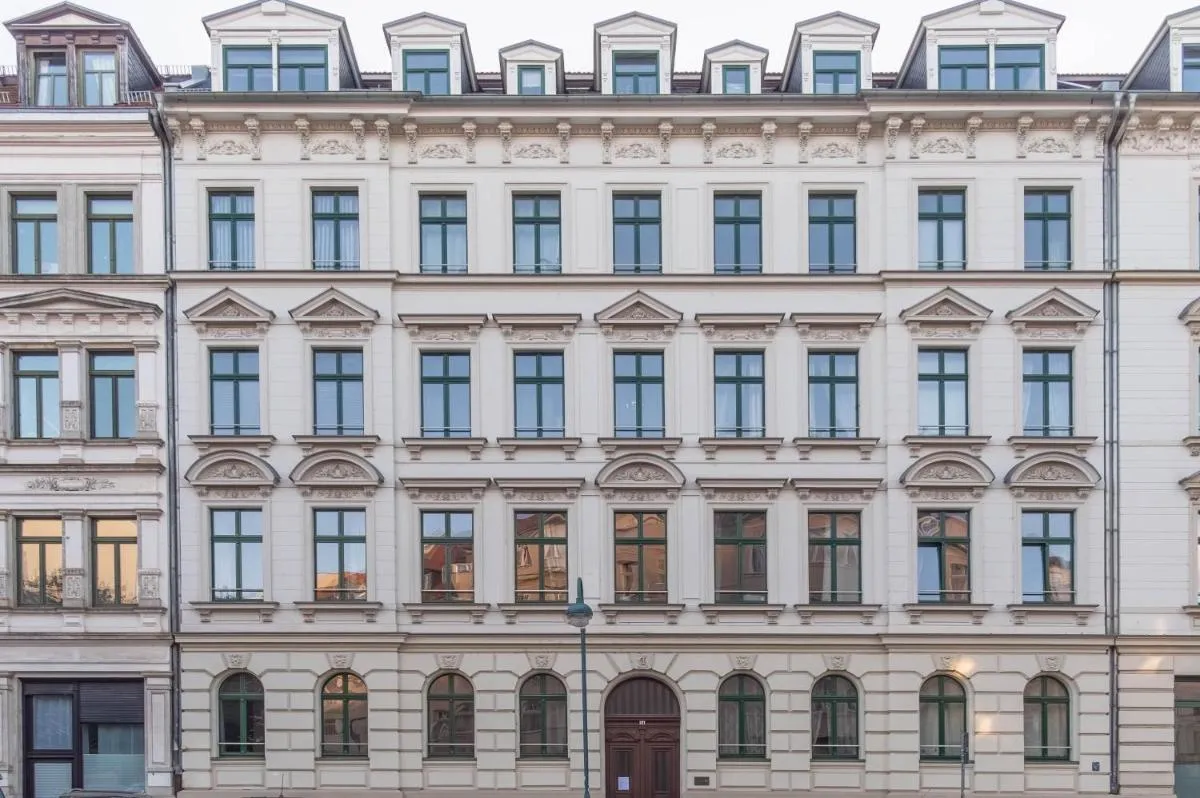 Image 5 of feelgoodflats DESIGN Apartment in city center, central station close with Netflix und workplace