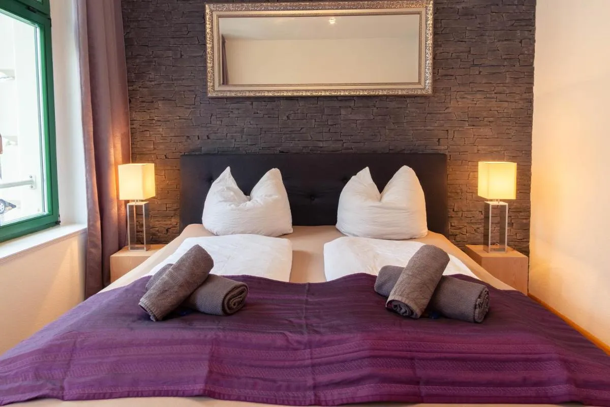 Image 6 of feelgoodflats DESIGN Apartment in city center, central station close with Netflix und workplace